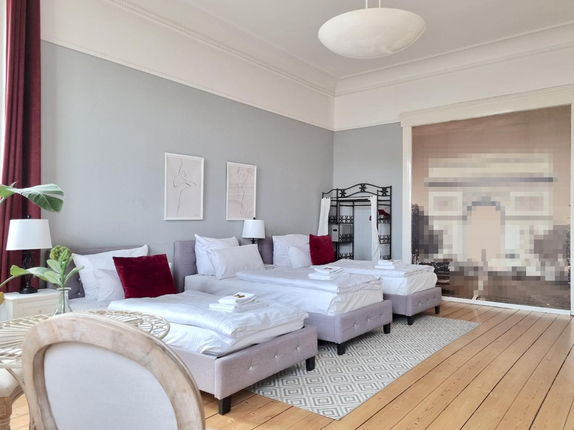 Charysma - Jugendstil Trifft Moderne, Schlafzimmer Mit Smart-Tv, Tischfussball, Darts, Parkplatz Гамельн Екстер'єр фото